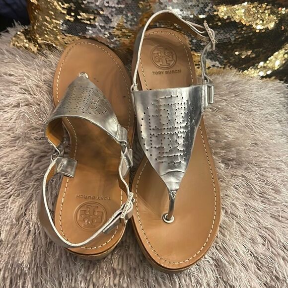 Sz 10 tory burch metallic silver thong wedge sandals - Picture 1 of 7